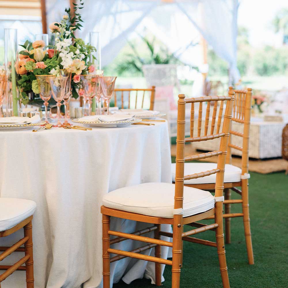 Reception table setting, party furniture rentals | Hunter Ryan Photo, Niche Event Rentals